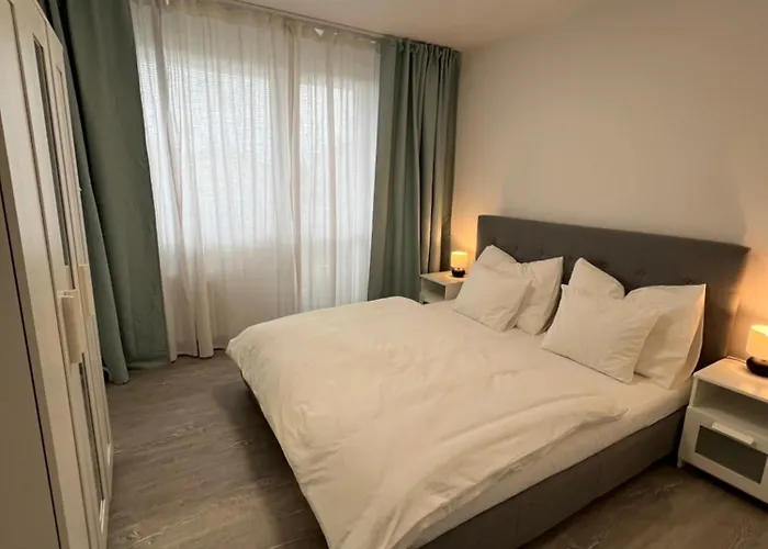 Ren Apartment